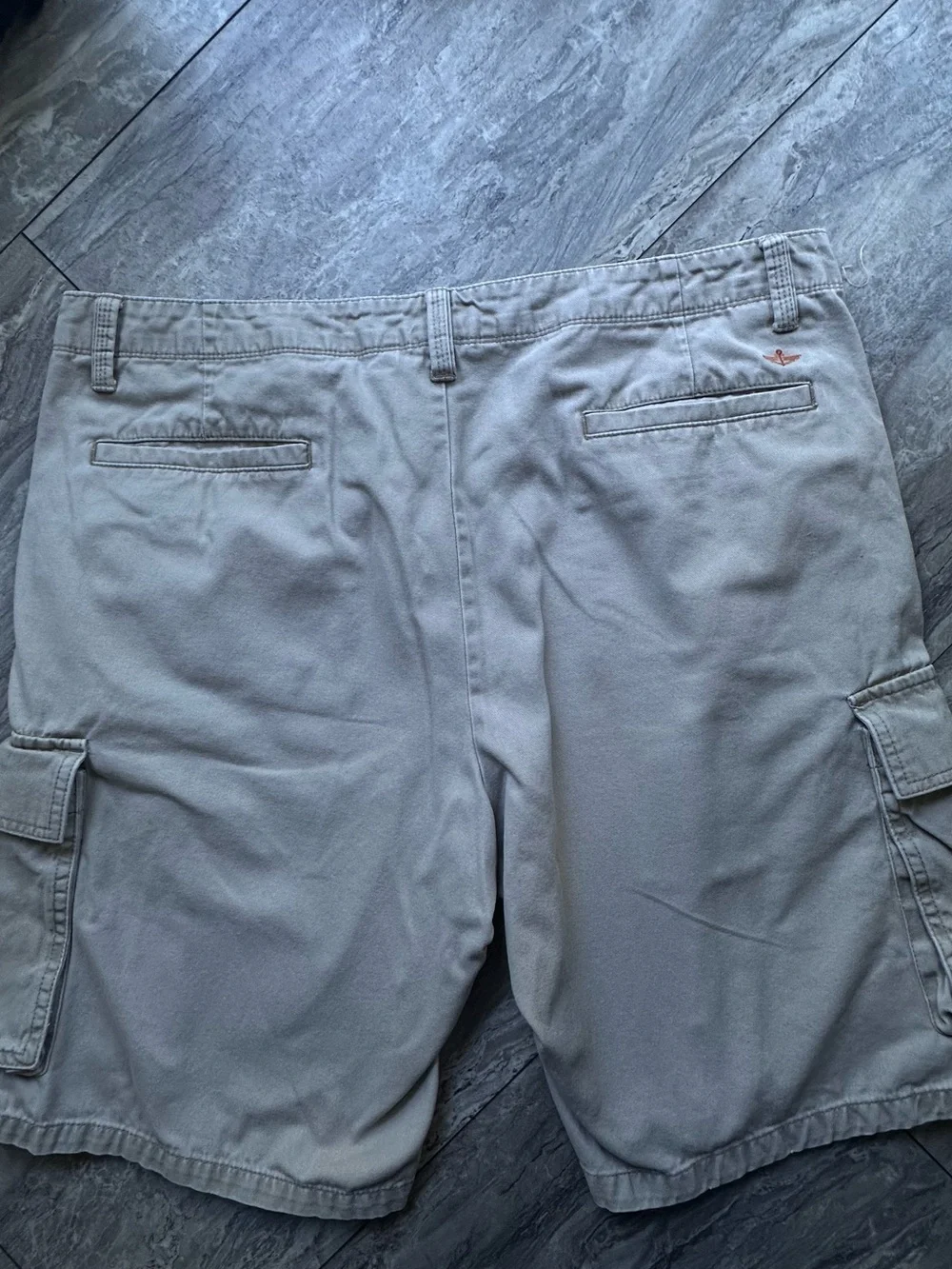 Levi’s Dockers Men’s Cargo Shorts Khaki Beige 100% Cotton Size 38 Classic Fit